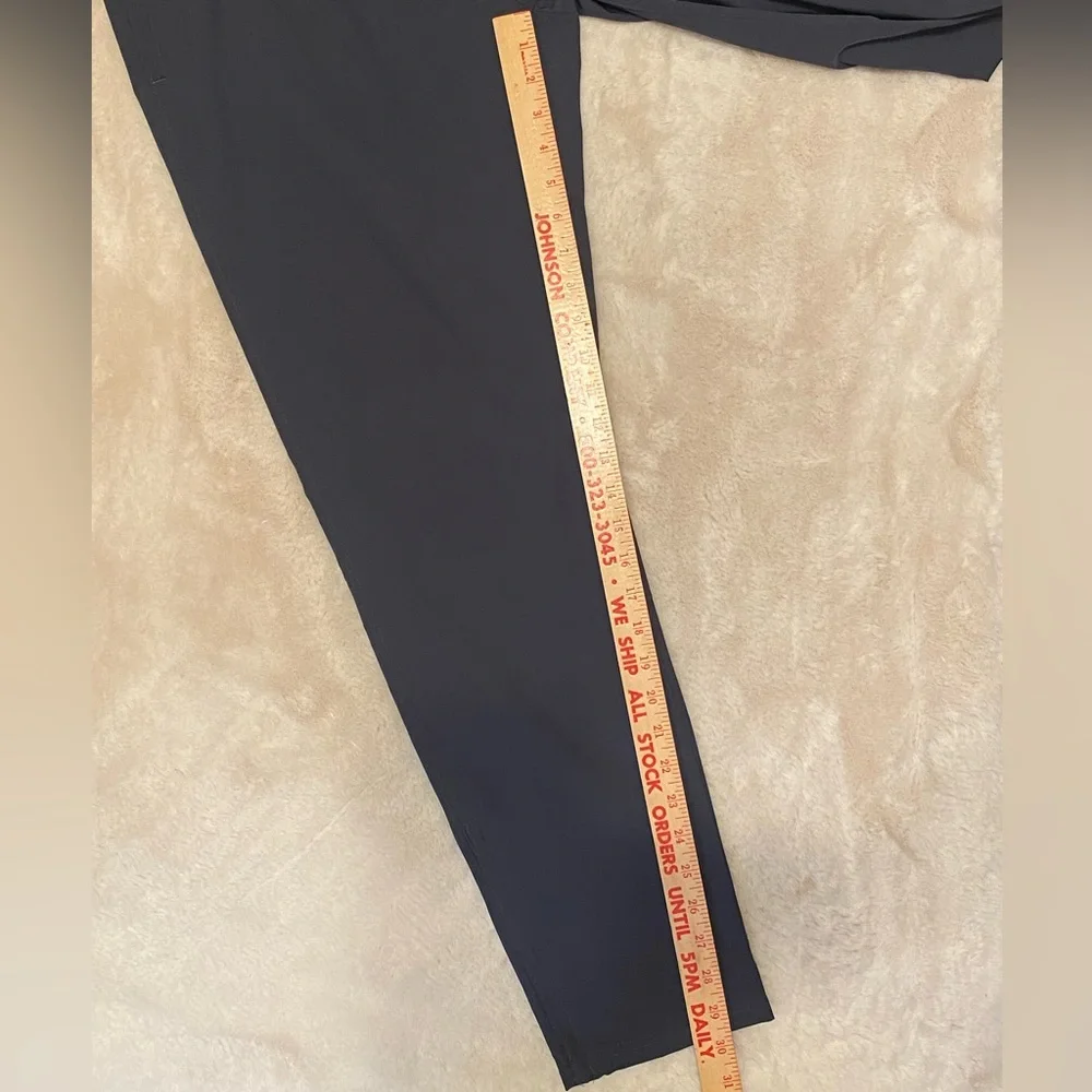 Berkley Jensen men’s active pant size Large Blue zipper cuff elastic waist